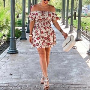 NWT BYEGREIS FLORAL OFF THE SHOULDER SIZE LARGE